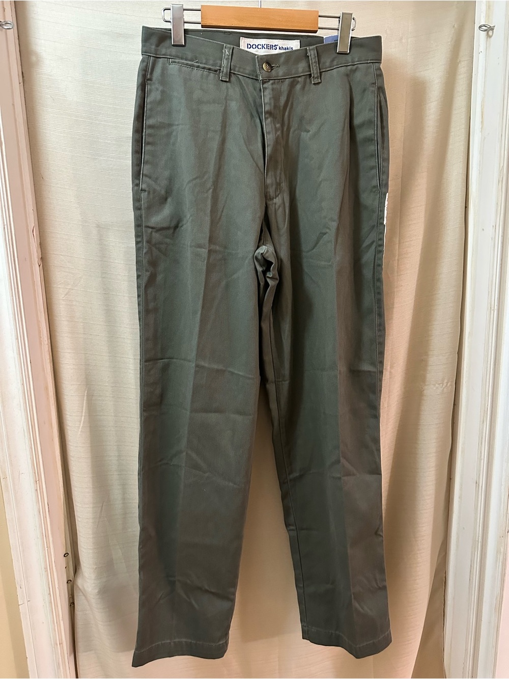 Dockers Relaxed Fit Khaki Pants Olive Green 30x32 Men’s NWT Made in Canada